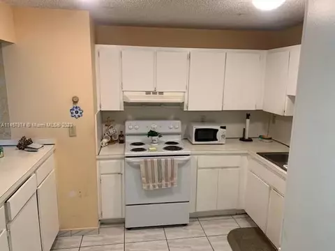 Undisclosed, Hialeah, FL 33012 photo 13