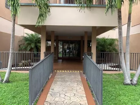 Undisclosed, Hialeah, FL 33012 photo 3