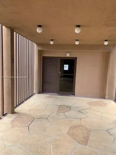 Undisclosed, Hialeah, FL 33012 photo 7