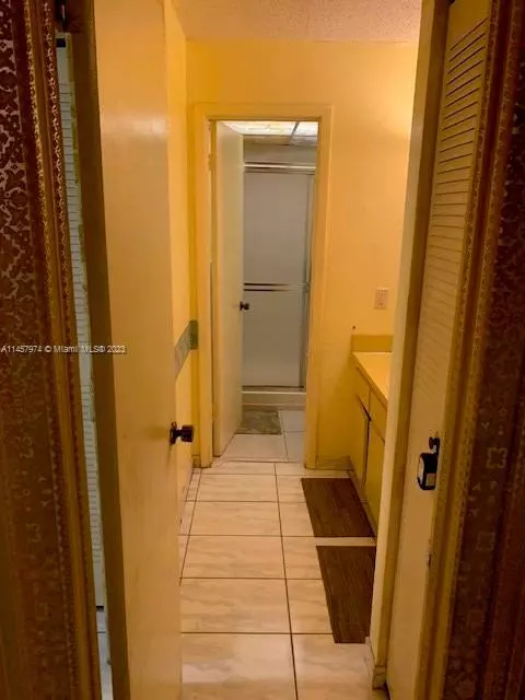 Undisclosed, Hialeah, FL 33012 photo 17