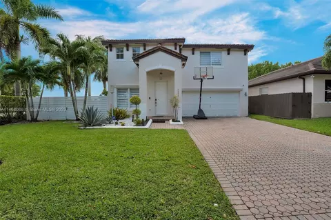 6884 SW 166th Ct, Miami, FL 33193