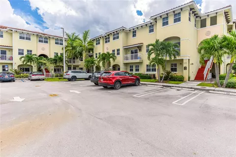 230 NW 109th Ave #206, Miami, FL 33172
