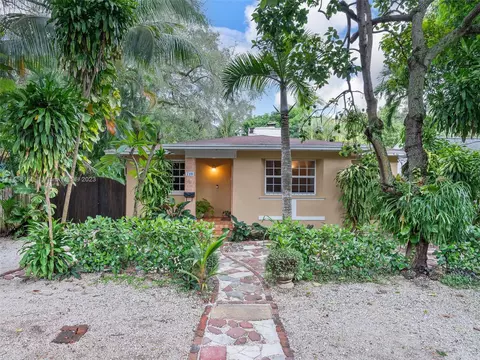 710 NE 67th St, Miami, FL 33138