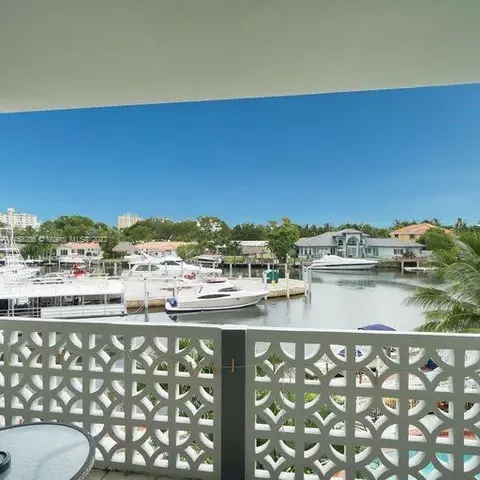 13105 Ixora Ct #306, North Miami, FL 33181
