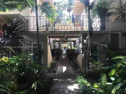 900 Meridian Ave #210, Miami Beach, FL 33139
