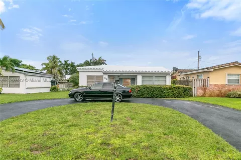 1266 NE 181st St, North Miami Beach, FL 33162