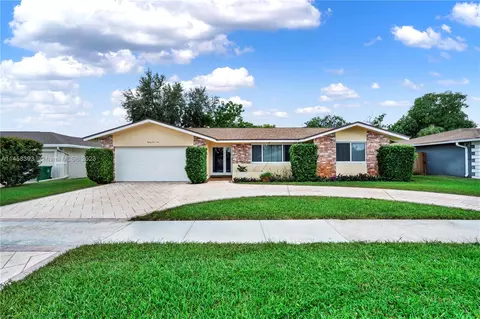 8402 SW 26th St, Davie, FL 33324