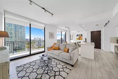 999 SW 1st Ave #1903, Miami, FL 33130