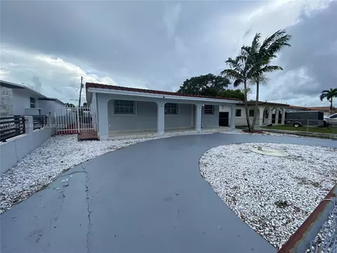 110 W 19th St, Hialeah, FL 33010
