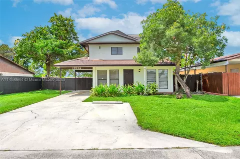 19336 NW 56th Pl, Miami Gardens, FL 33055