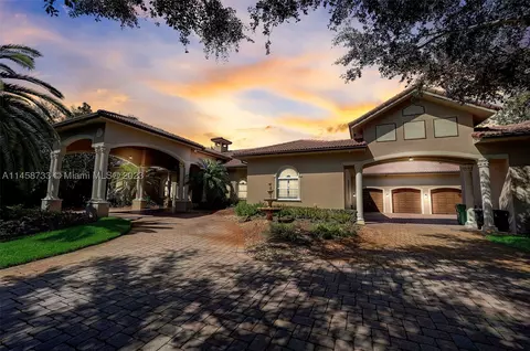 6051 Holatee Trl, Southwest Ranches, FL 33330
