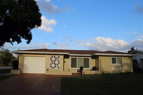 6012 NW 69th Ave, Tamarac, FL 33321