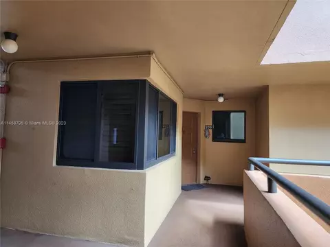 15405 N Miami Lakeway N #2091, Miami Lakes, FL 33014