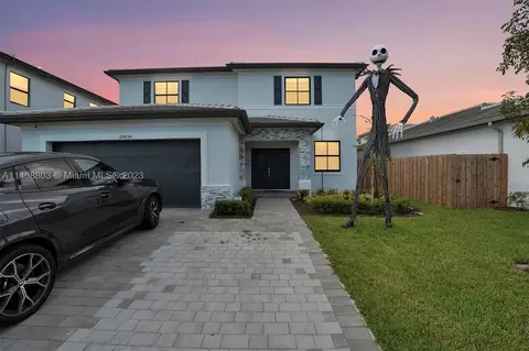 28458 SW 133rd Ct, Homestead, FL 33033