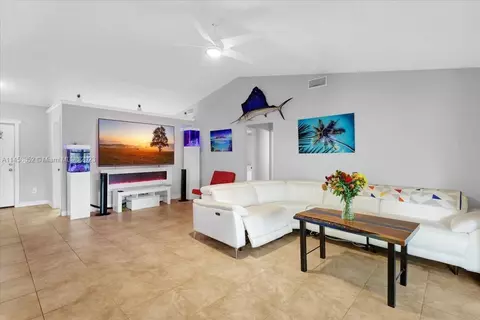 5564 SE Martin Meadows Ave, Stuart, FL 34997 photo 4