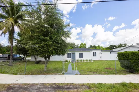 2899 NW 169th Ter, Miami Gardens, FL 33056