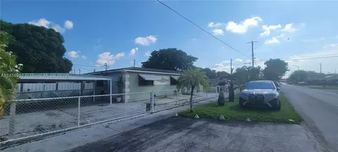 941 E 43rd St, Hialeah, FL 33013 photo 2