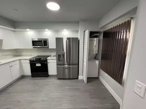 601 SW 142 Ave #404, Pembroke Pines, FL 33027