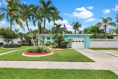 20500 Leeward Ln, Cutler Bay, FL 33189