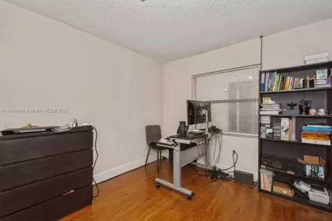 19521 E Cypress Ct E, Hialeah, FL 33015 photo 24