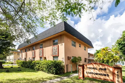 4550 Ludlam Rd #20, Miami, FL 33155