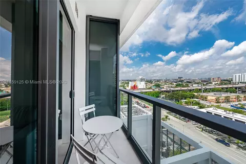 239 SW 9th St #1104, Miami, FL 33130