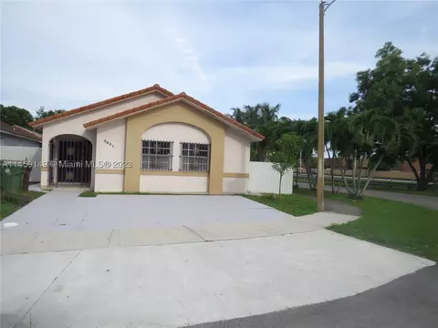 6831 W 25th Ave, Hialeah, FL 33016 photo 1