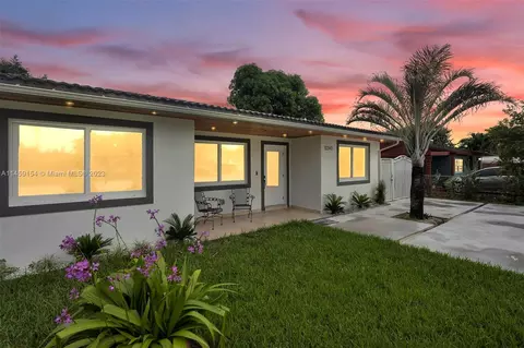 10341 NW 32nd Pl, Miami, FL 33147