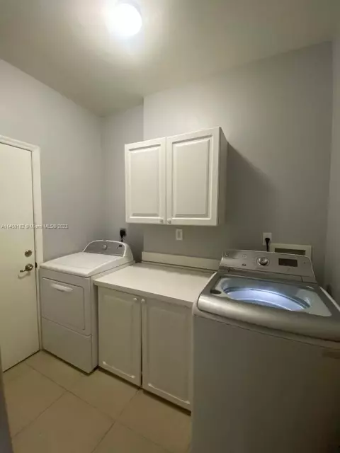 5586 NW 112th Path, Doral, FL 33178 photo 22