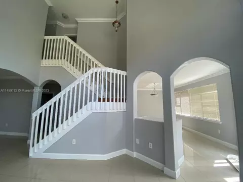 5586 NW 112th Path, Doral, FL 33178 photo 10