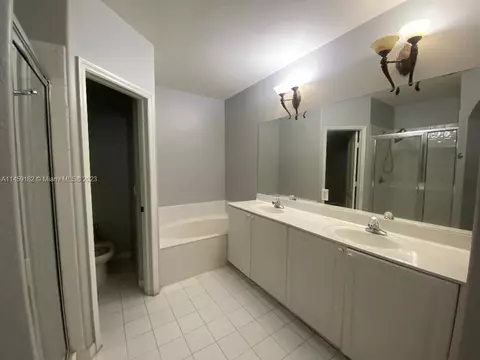 5586 NW 112th Path, Doral, FL 33178 photo 20