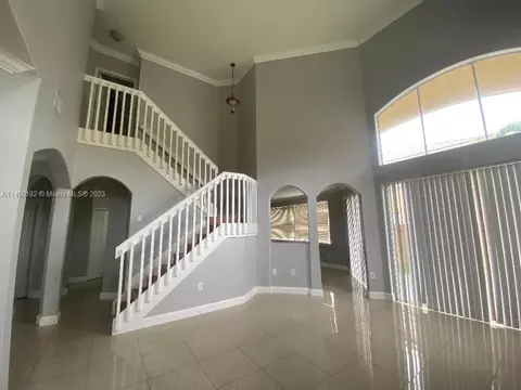 5586 NW 112th Path, Doral, FL 33178 photo 9