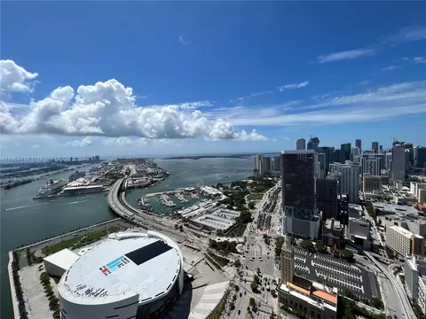888 Biscayne Blvd #5704, Miami, FL 33132
