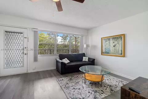 Undisclosed, Pembroke Pines, FL 33027
