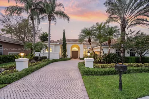 2648 Edgewater Dr, Weston, FL 33332