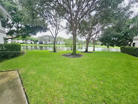 4737 N Carambola Cir N #27118, Coconut Creek, FL 33066
