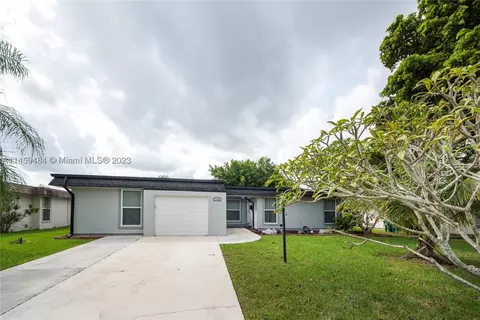 7302 NW 64th Ct, Tamarac, FL 33321