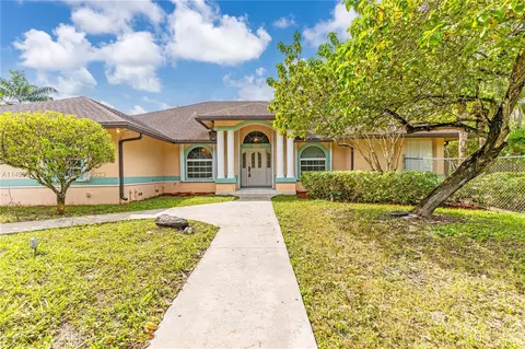 15200 SW 232nd St, Miami, FL 33170