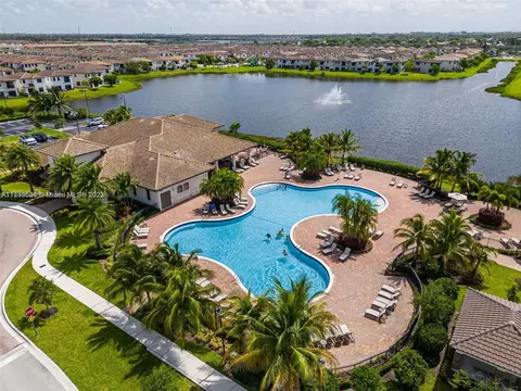 Undisclosed, Hialeah, FL 33018 photo 40