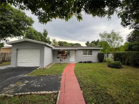 4148 NW 45th Ter, Lauderdale Lakes, FL 33319