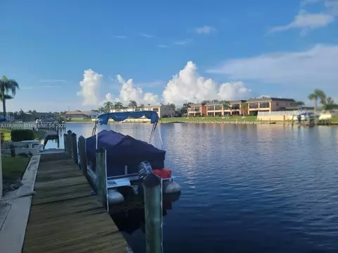 3612 E 12 Ave #6, Cape Coral, FL 33904