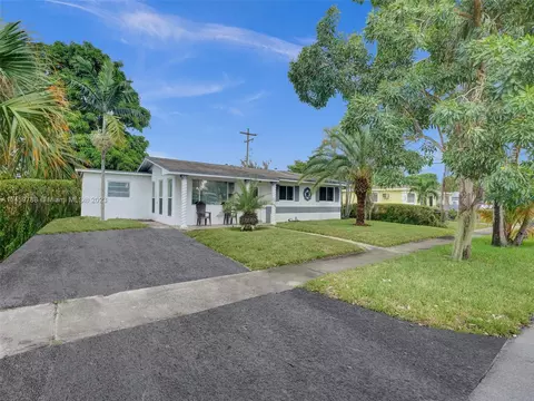 3371 NW 188th St, Miami Gardens, FL 33056