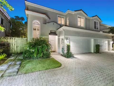 1610 NE 1st St #7, Fort Lauderdale, FL 33301