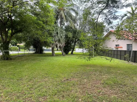 379 N Melrose Dr, Miami Springs, FL 33166