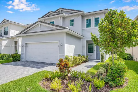 4060 Veleiros Ave, Lighthouse Point, FL 33064