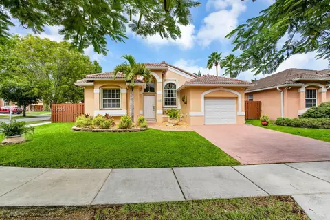 9437 SW 183rd Ter, Palmetto Bay, FL 33157