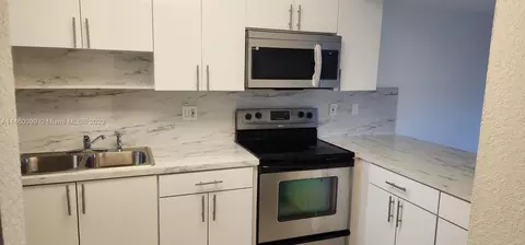 501 W 68th St #4, Hialeah, FL 33014 photo 5