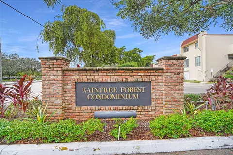 301 N Pine Island Rd #121, Plantation, FL 33324