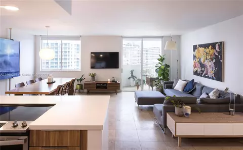 1621 Bay Rd #1102, Miami Beach, FL 33139