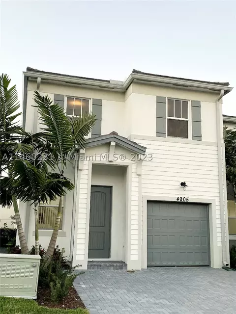 4905 NW 48th Ter, Tamarac, FL 33319